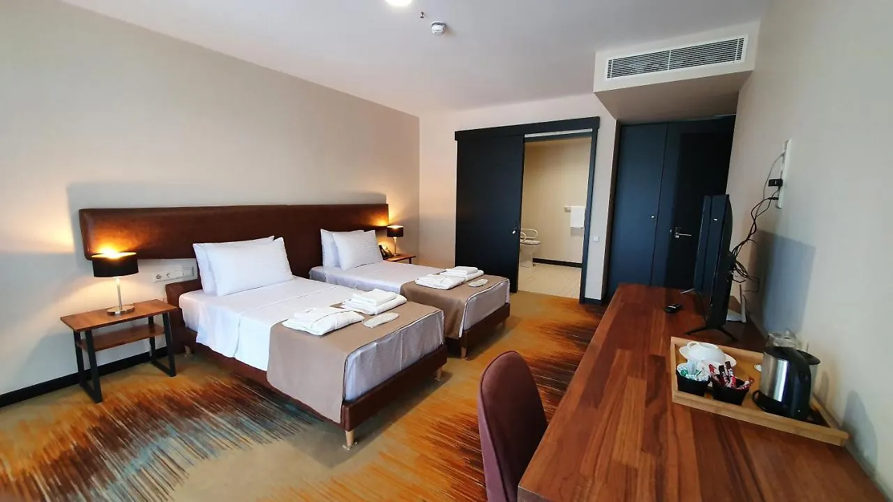 Carousel Hotel تبليسي