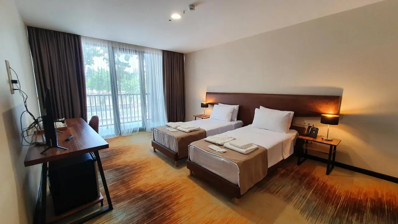 ****  Carousel Hotel تبليسي جورجيا